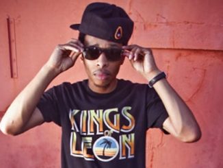 Hollywood FLOSS Ft. Naledge (of Kidz In The Hall) - Champion Sh!t