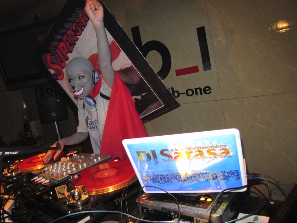 djsarasa-halloween2011-1