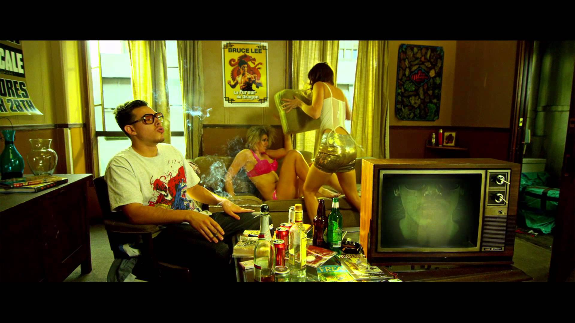 MUMBLS – Parachute Video