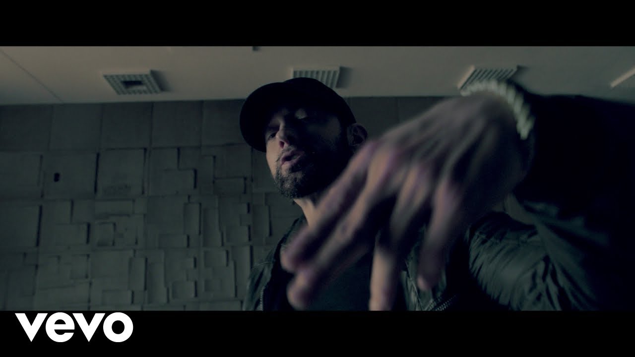 Eminem – Fall Video